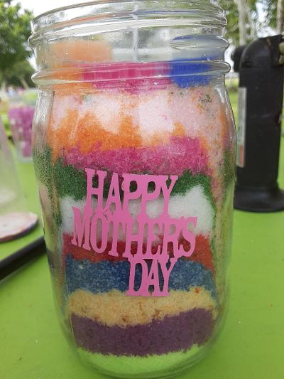 Kids Crafting - Make A Candle! project image